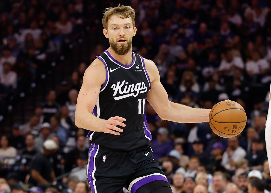 国王队3胜7负夹缝求生，拉文德罗赞成交易筹未来，NBA重建套路太老？