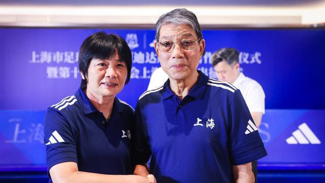 上海女足3比1闷胜晋级四强，水庆霞回归后比英超裁判还镇得住场面？