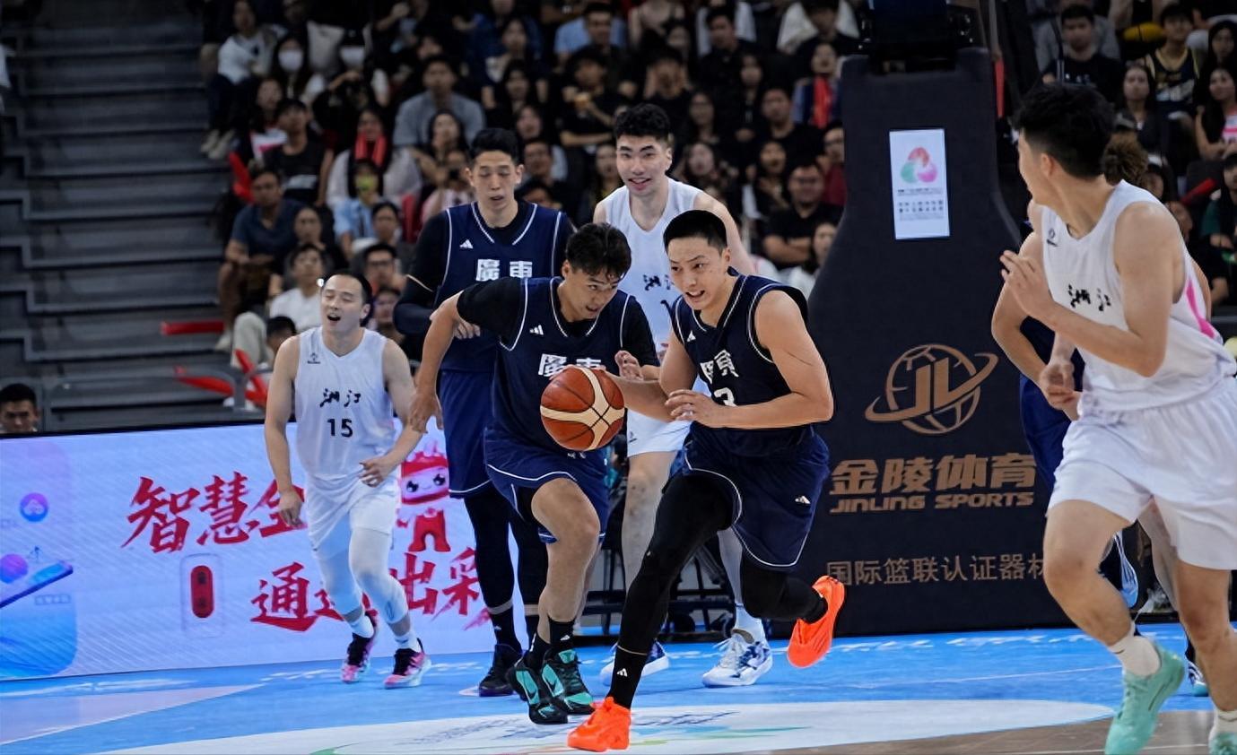 92-73和80-77一夜两种戏码：广东省像NBA练级，浙江省像英超冷门