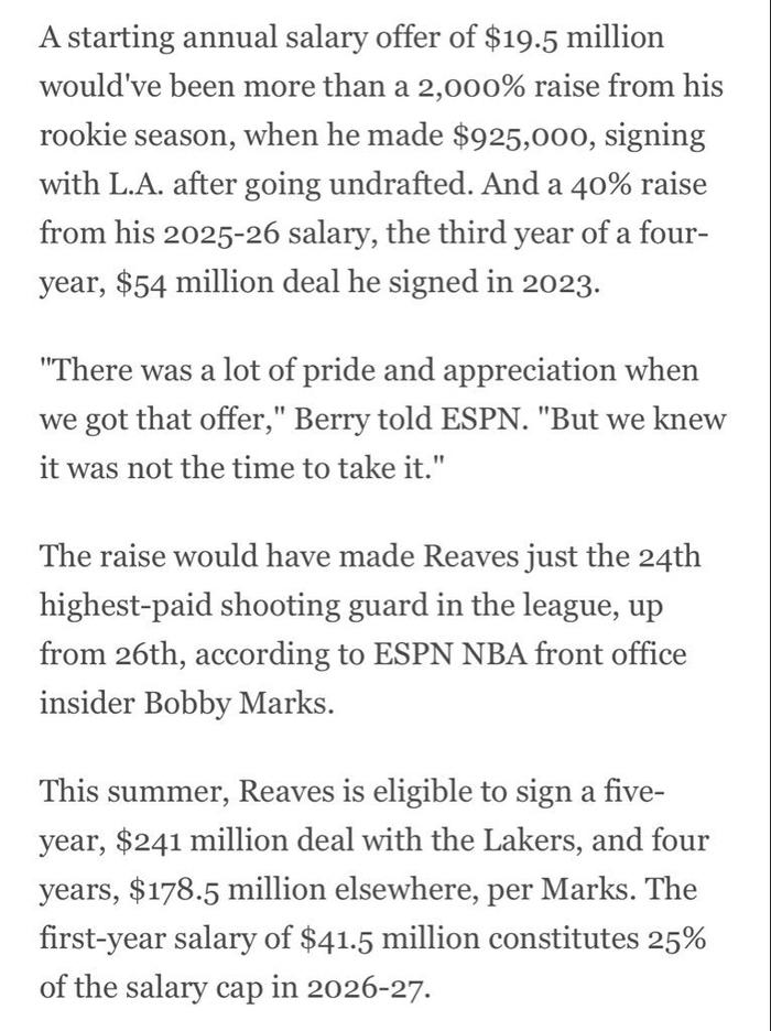 里夫斯拒绝1950万续约背后，湖人争冠心切还是给球迷看脸？