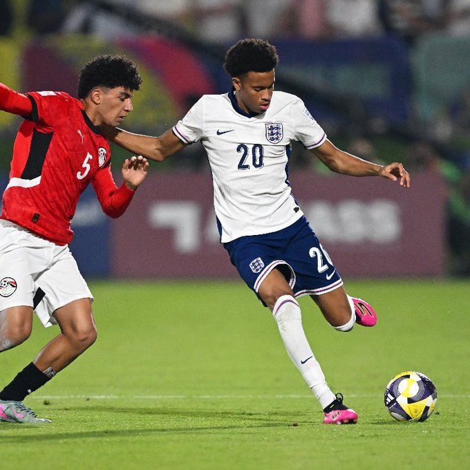 英格兰U17 3球晋级32强，像英超热身还是小孩子开趴？