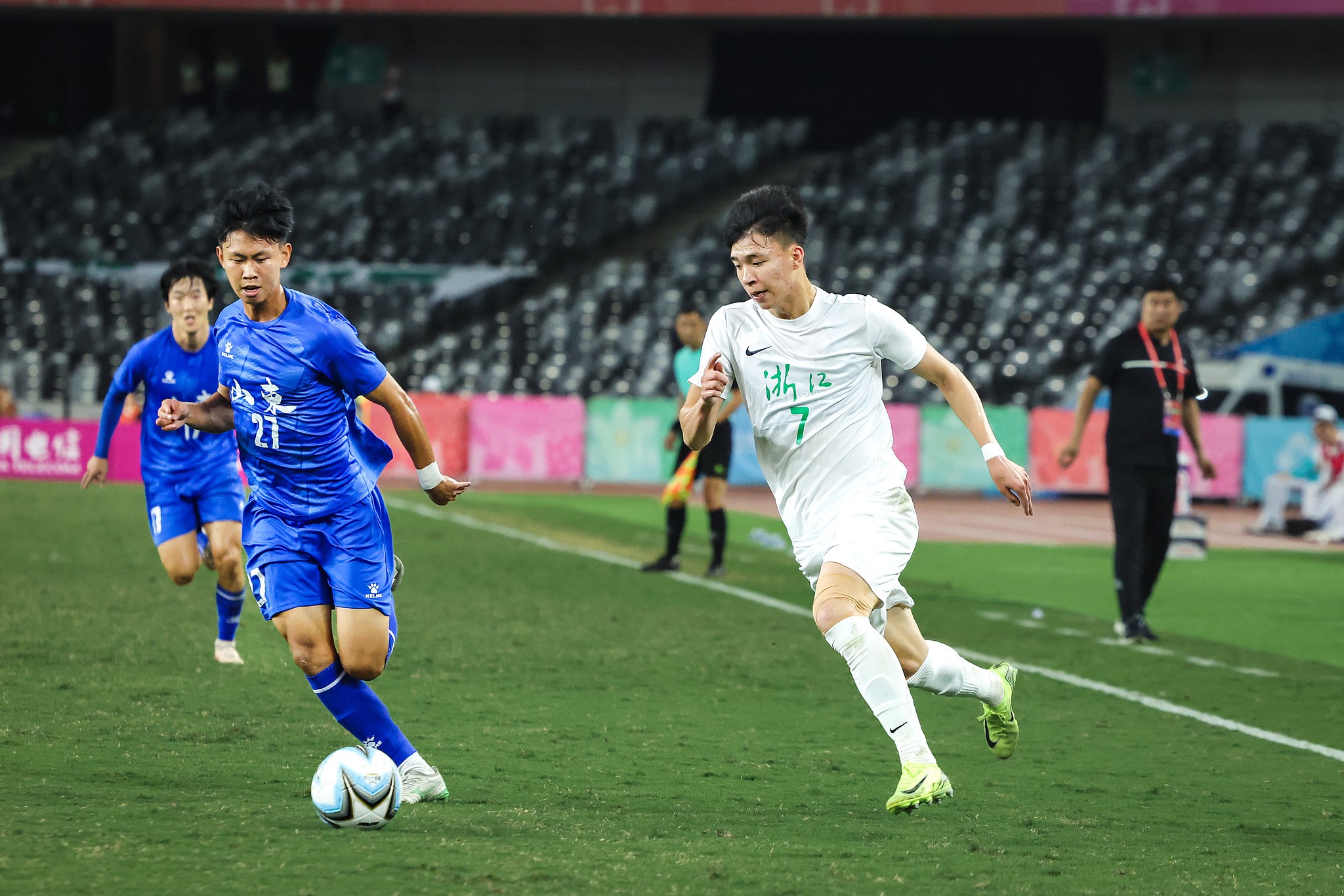 抽签决定八强，12队要变16队？浙江U20被新疆U20用概率裁了，比英超还玄学的赛制