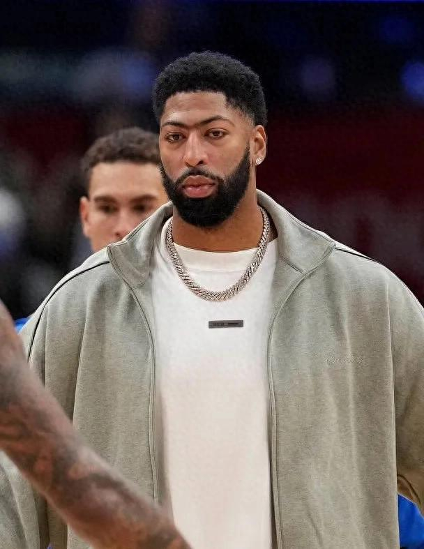 11场3胜，独行侠在NBA的闹剧：谁为交易东契奇买单？