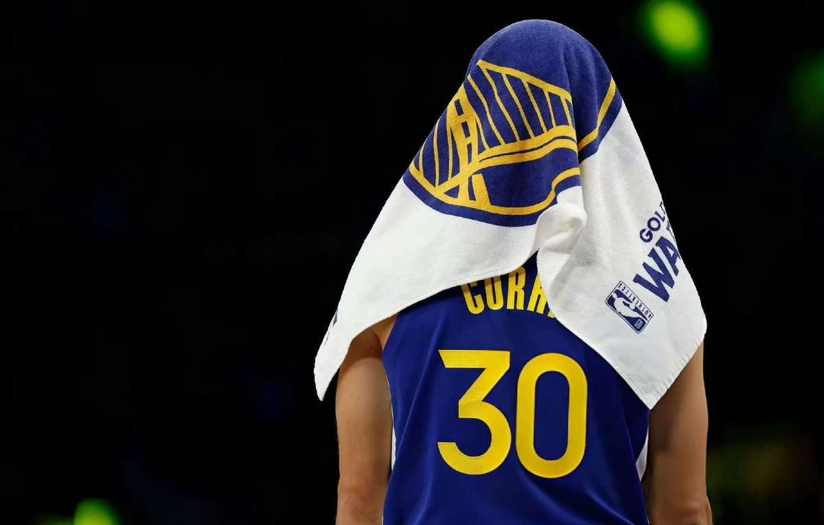 NBA一战24分大差距：雷霆碾压勇士，快船3胜7负的警报响了