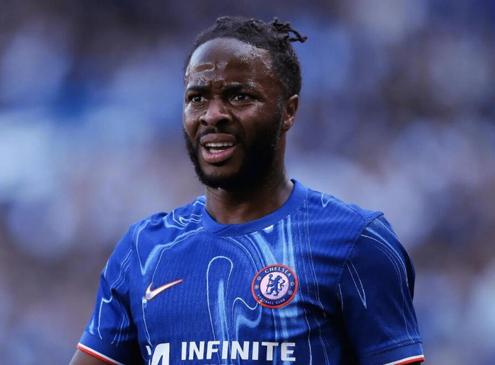 斯特林家门口的第二次惊魂，切尔西英超赛场外的安全隐患难解