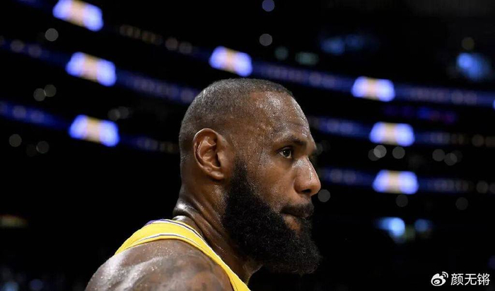 勒布朗詹姆斯新赛季未复出，刷数据还是GOAT之争？湖人现状惨输西部强队