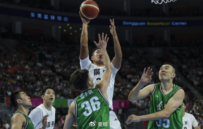 92比73！广东队把辽宁队打懵，男篮老将衰败比英超老队更刺眼