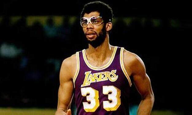 10名单队得分王：马龙36374分压榜首，NBA谁还能活到最后？