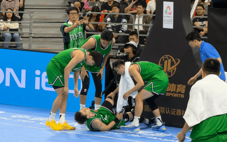 广东92-73完虐辽宁，赵睿发力抢眼，付豪也救不了辽篮摇摇欲坠防线，CBA全运会再添大戏