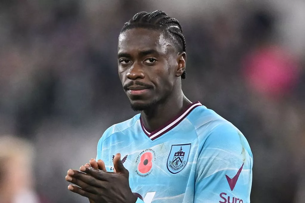 图安泽贝状告曼联索赔百万，英超医疗黑洞又扎心一次