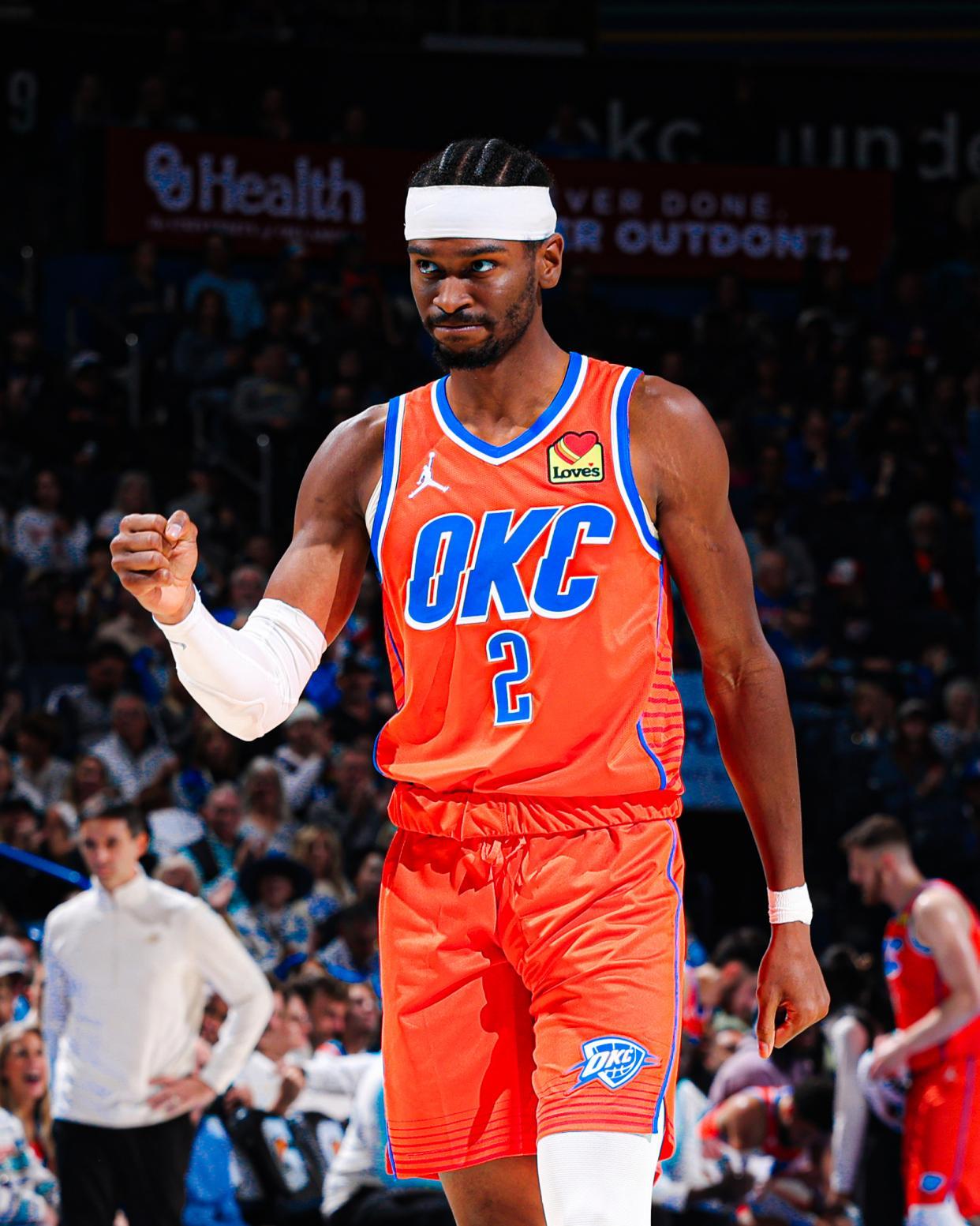 雷霆狂虐勇士37分，库里复出打铁成纪录，亚历山大28分秀神迹