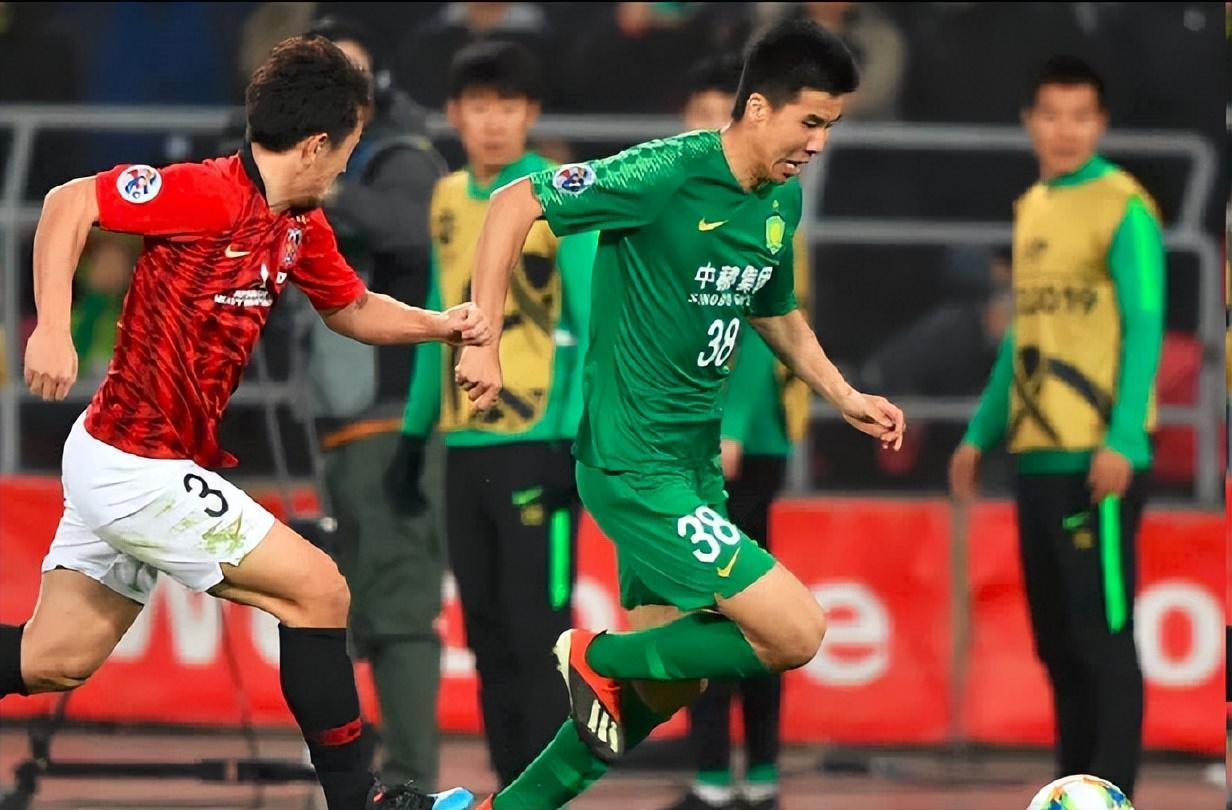 王刚2019加盟国安后6年沉浮：37岁边路还能在中超为津门虎争一席？