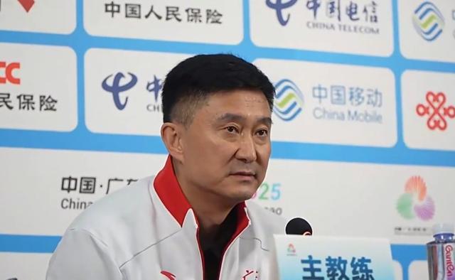 全运会决赛北京时间2025年11月12日19:30，广东男篮靠杜锋能稳住几率有几成？