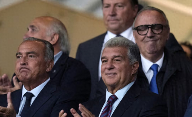 1次无预警诺坎普造访：莱昂内尔·梅西与拉波尔塔的巴塞罗那矛盾，西甲又来戏