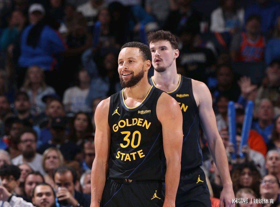 哈登33记三分笑傲快船，库里杜兰特三分大战，NBA三分时代真正王者是谁？