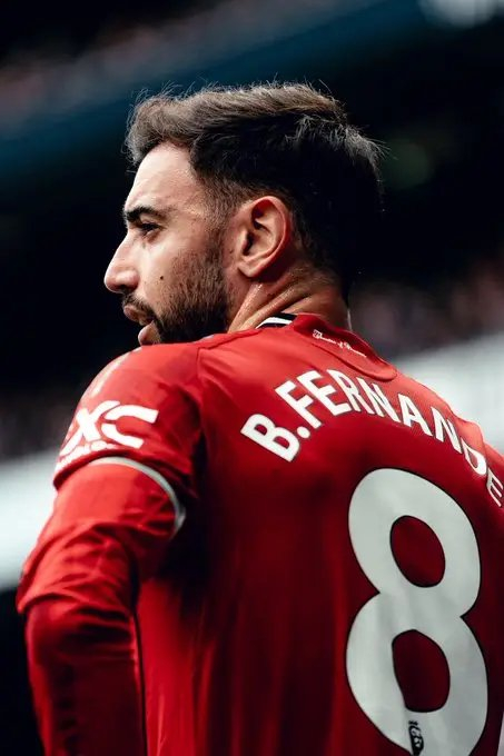 B费4轮英超送3助攻，曼联还靠他撑门面，英超其他人呢？