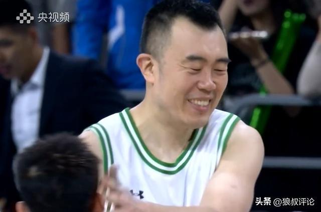 辽宁男篮老人韩德君最后一舞，17篮板扛不住四川81-60震撼一击