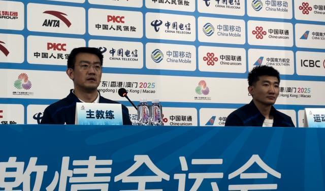 四川81-60拿铜，孙铭徽周琦合体，像NBA球星下班还是欠火候？