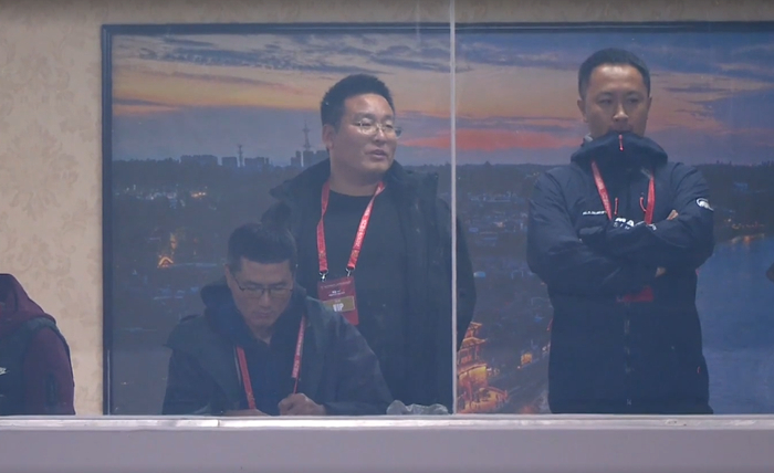 熊猫杯U22首轮上半场0-0，邵佳一首秀被问责，比英超替补还尴尬