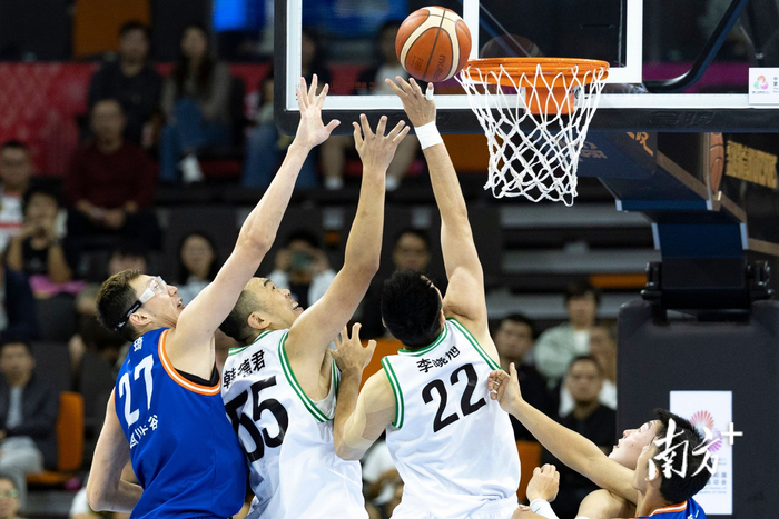 39秒的最后一舞，韩德君在CBA舞台向大湾区告别