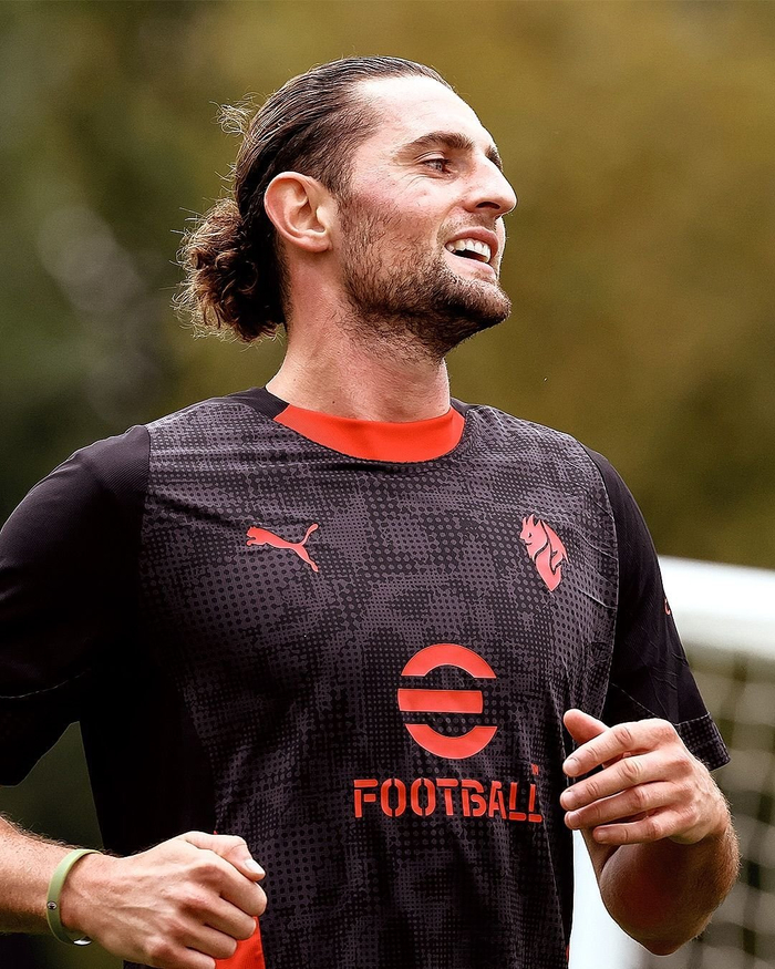 阿莱格里要拉回拉比奥特？2条训练秘密，意甲还能翻盘吗