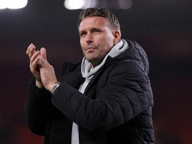 狼队火速任命爱德华兹，前米德尔斯堡主帅接盘英超垫底危局