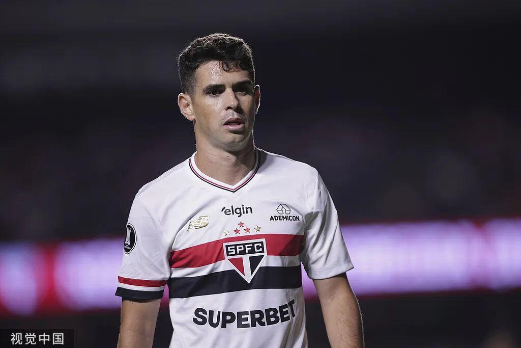 34岁奥斯卡多斯桑托斯体检现心脏异常，巴甲与英超生涯被迫按下暂停键