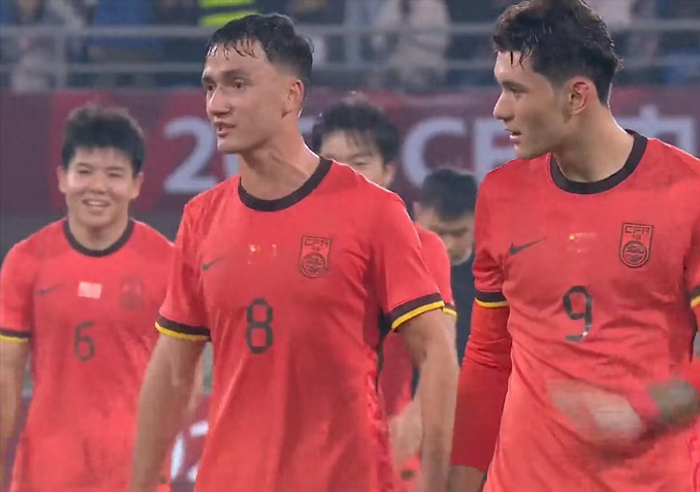 越南队1-0逆转国足U22，拜合拉木错失绝杀机会，安东尼奥半主力排兵成败笔