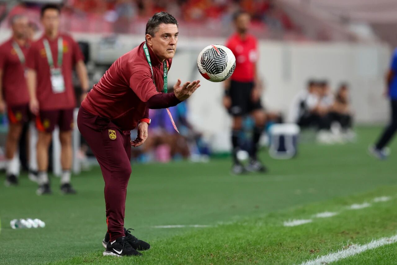 拜仁伤病名单新进展，戴维斯与伊藤洋辉12月归队，穆西亚拉还得磨4-8周