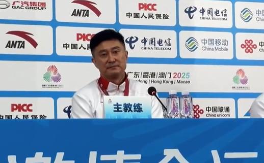 广东男篮101-65横扫浙江男篮，杜锋带豪华阵容背负大腕压力夺冠