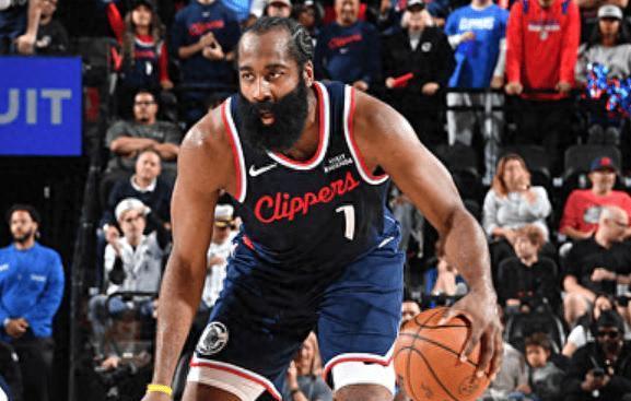 雷霆12场11胜，NBA赛季谁配称霸？湖人马刺都在被打脸