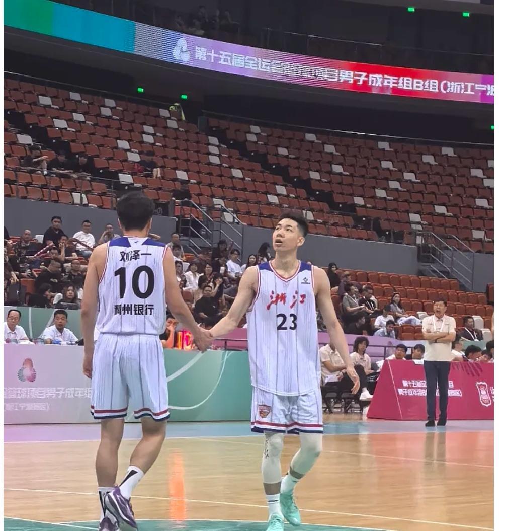 浙江男篮逆袭四川男篮惊呆众人，辽宁飞豹第四名真是输家典范