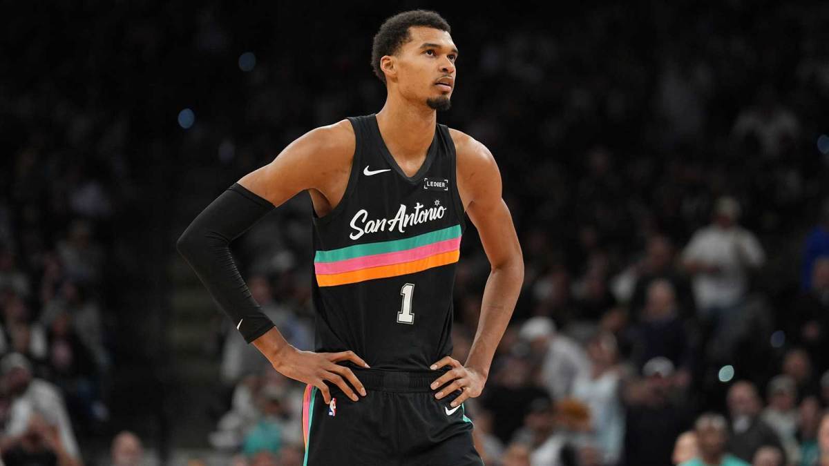 文班亚马31+15+10，马刺队120-125吞勇士一课，NBA又被数据耍了