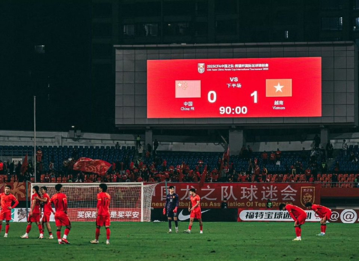 U22国足熊猫杯0-1输越南，安东尼奥战术被董路狠批：中国足球落后得像原始社会