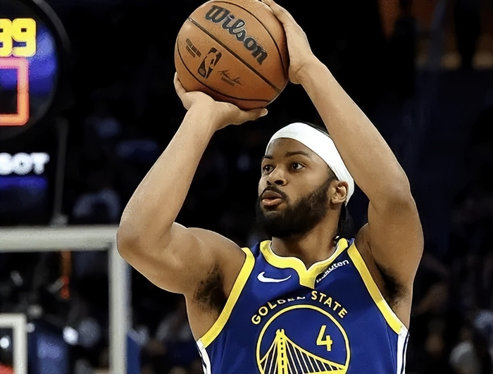 NBA勇士125-120险胜马刺：穆迪19分稳住局面，库明加去哪了？