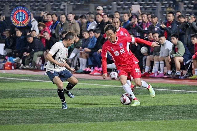 重庆足协杯25周年，李章洙带队复刻4:1，张外龙点球绝杀撑面子？