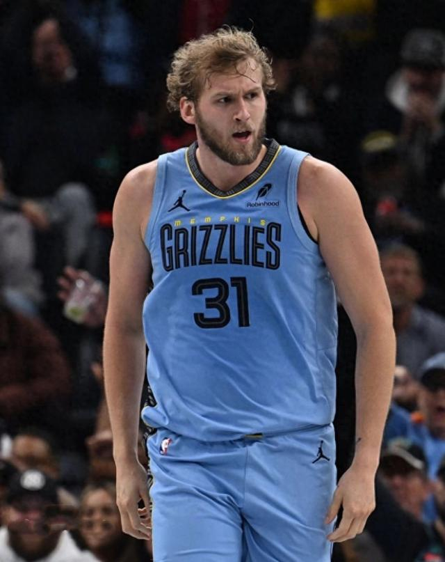 54%三分球？火箭旧将底薪爆发，灰熊在NBA找到了节奏锚