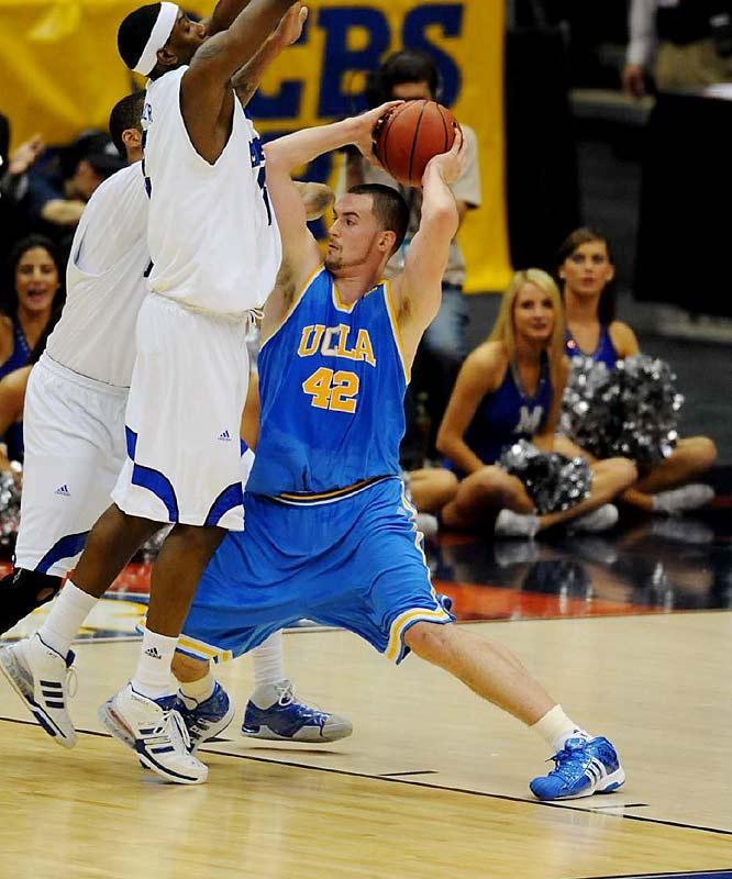 37岁乐福NBA生涯数据暴跌，但篮下名将依旧悠哉乐享爱神光环