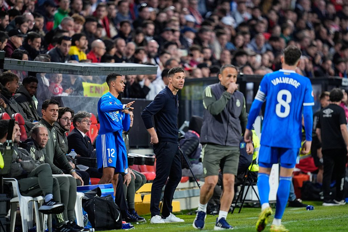 3个月争议：哈维·阿隆索在皇马的双标时代，西甲和欧冠都看着呢