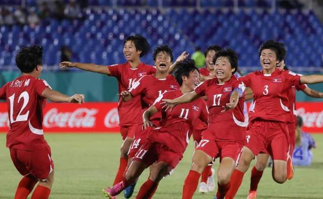 朝鲜U17十年再进世界杯淘汰赛，2届夺冠比英超保级更刺激