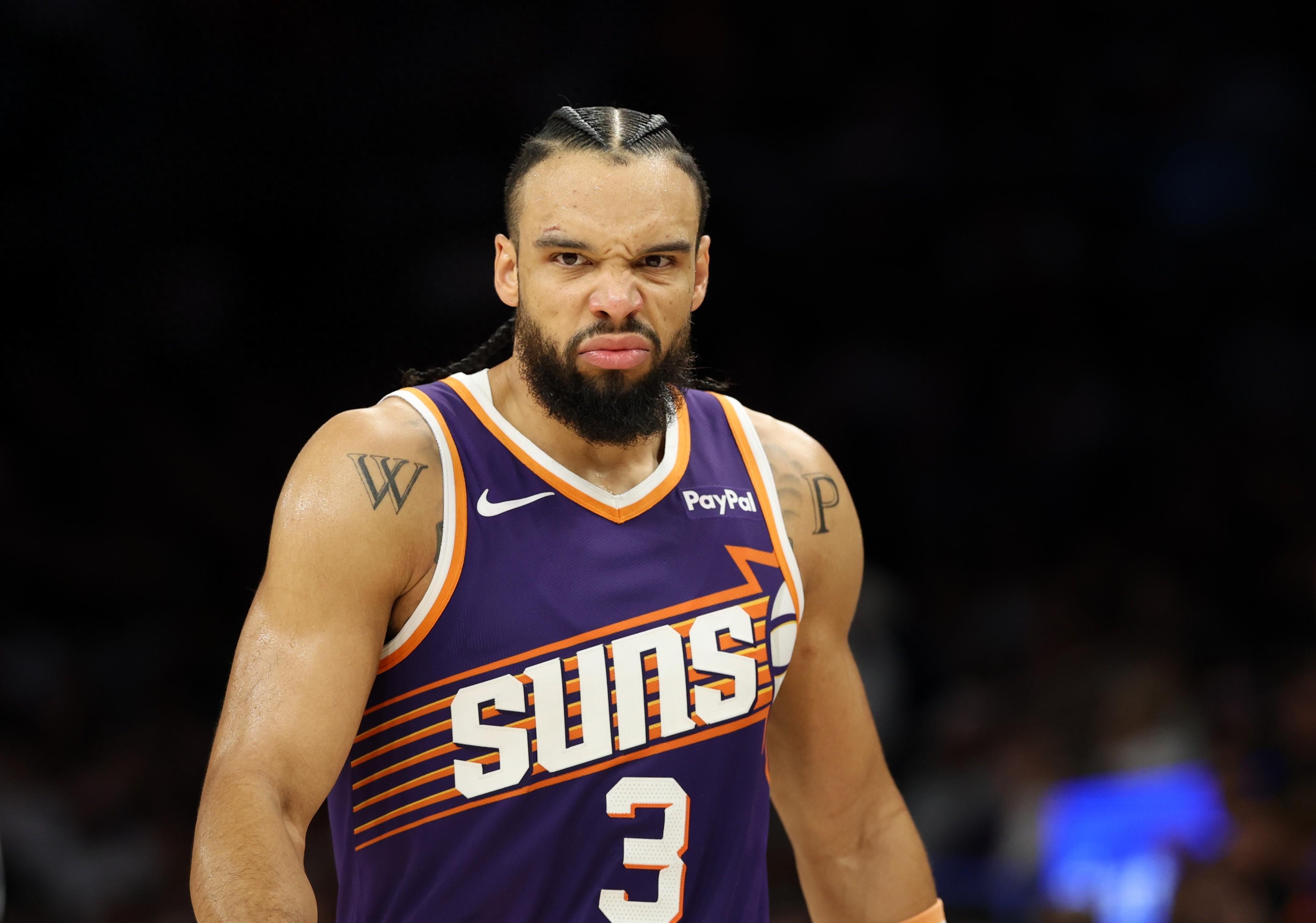 狄龙狂揍32分，布克秒回巅峰，太阳队5连胜背后三大NBA真相