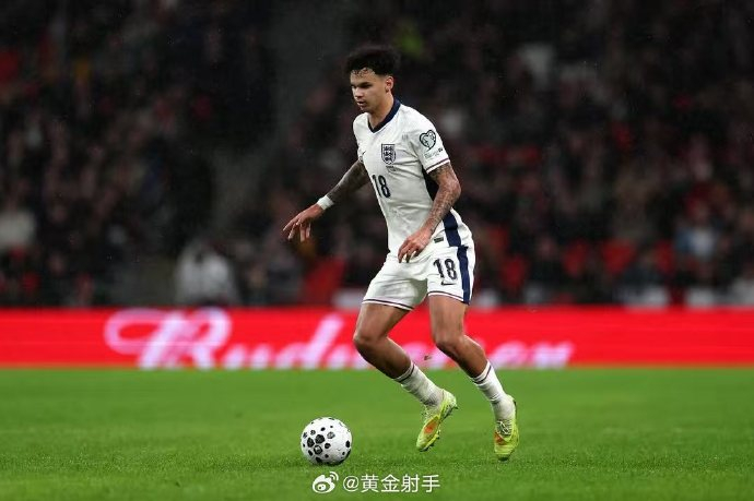 奥赖利20岁抢占英超曼城左后卫生涯，英格兰国家队场场首发还能翻盘？