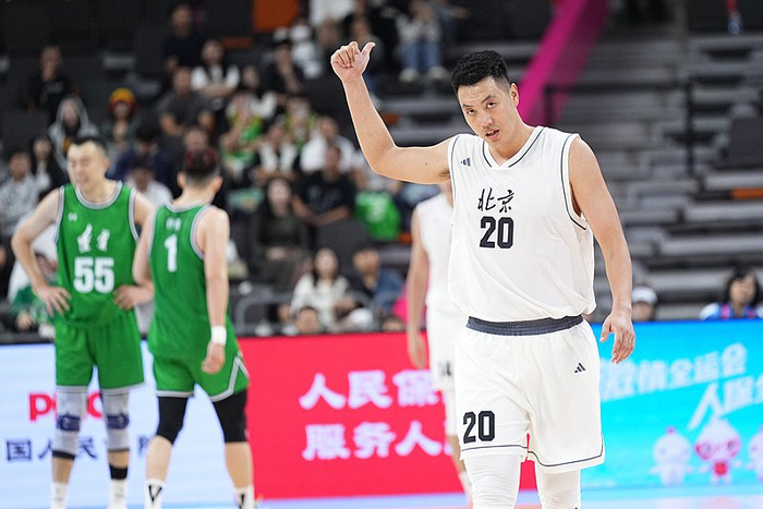 北京第六名、17年老将还想拿冠？翟晓川喊话新赛季，25年CBA休赛期能帮忙吗