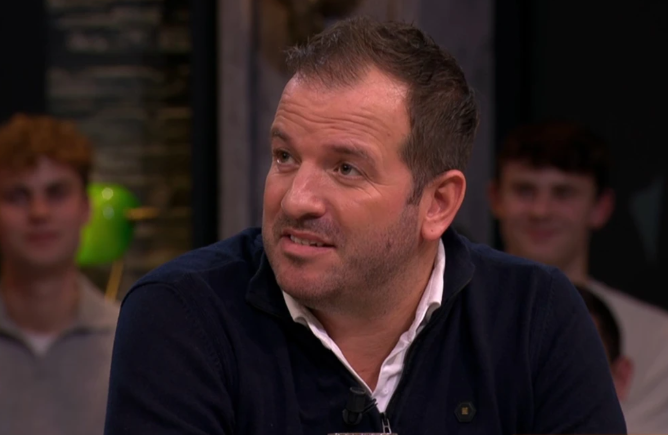 2009/10皇马同室记：范德法特一句话把C罗和英超偶像比惨