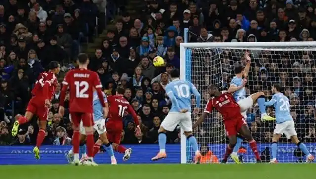 曼城3-0利物浦，范戴克头球被判无效？英超审查说应算