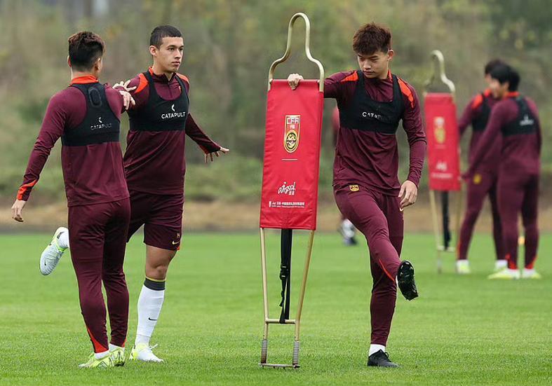 U22国足熊猫杯首轮12将缺阵！韩国2-0乌兹比拼实力，第二轮能否反超？