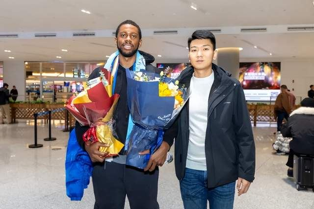 4换3！新疆男篮CBA新赛季换血，刘炜能靠劳森翻盘吗？