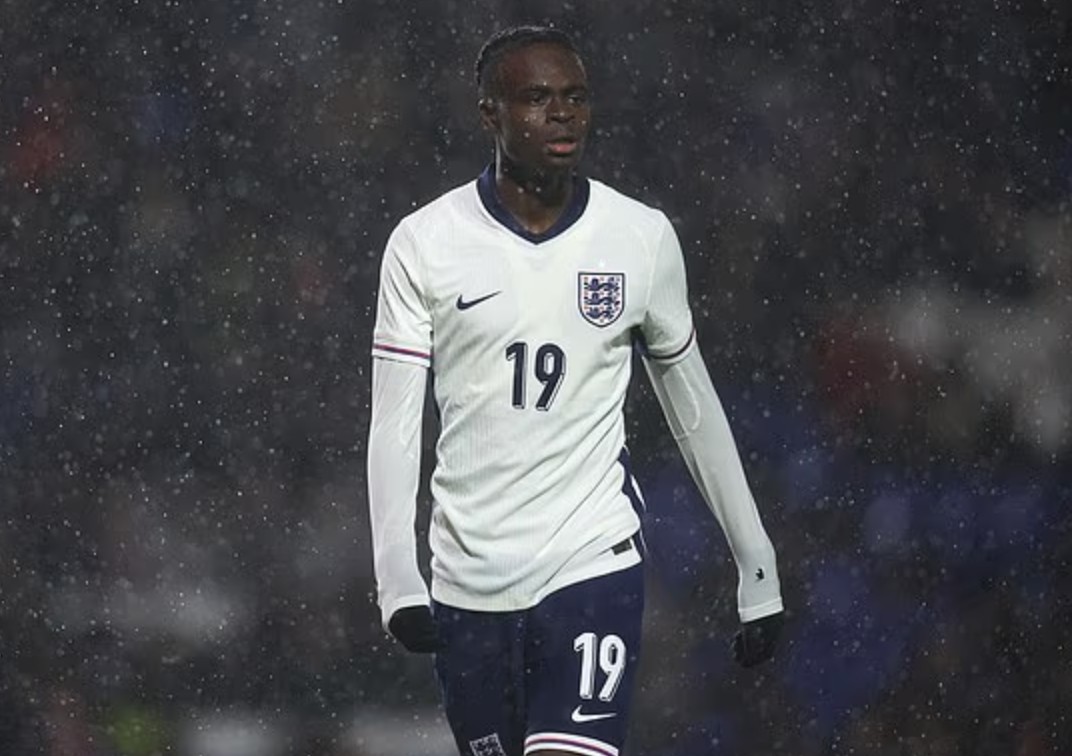 英格兰U21雨战2-0爱尔兰，切尔西乔治租借成败悬疑，热刺320万豪赌米利亚待考