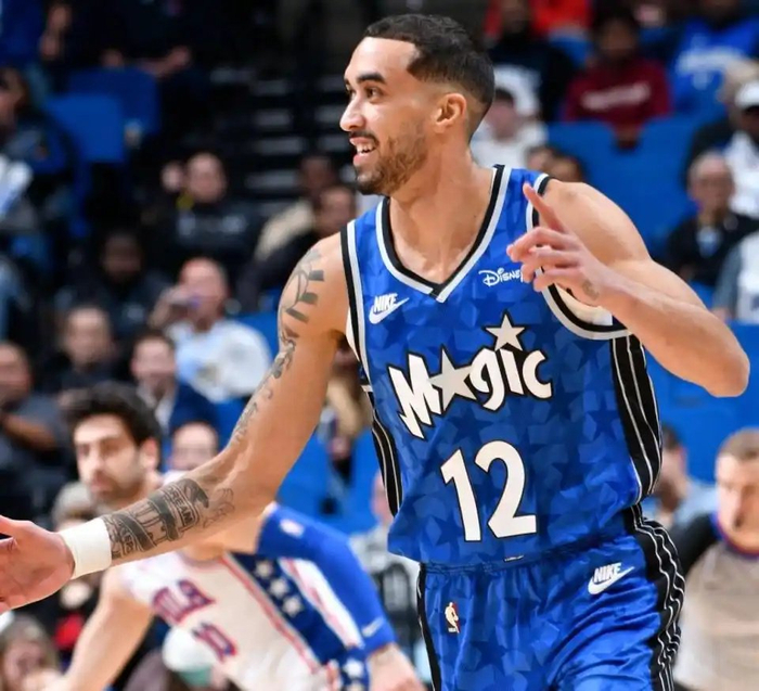 3名小外援更高化？朱芳雨这手棋，CBA休赛期就像打牌