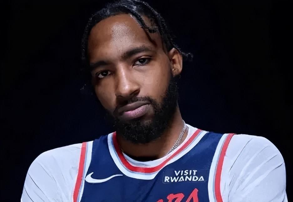 双加时险胜独行侠，快船队的4大用人问题把NBA变成笑话